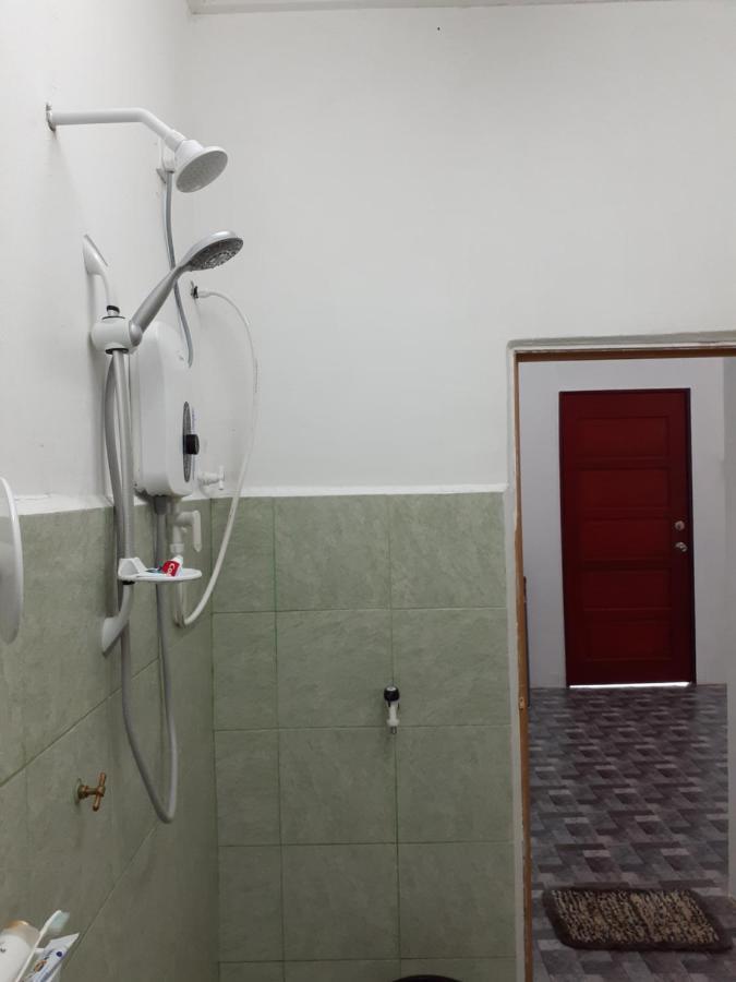 Homestay Idaman B B With 2 Room Aircond 2 Quen Bed And Not Sharing Room -Privacy Куала Теренгану Екстериор снимка