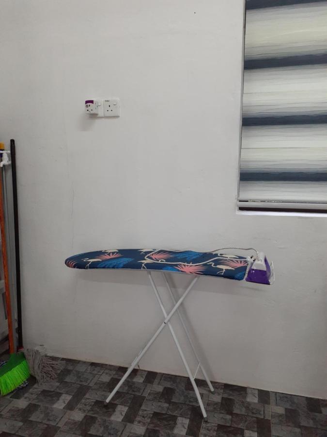 Homestay Idaman B B With 2 Room Aircond 2 Quen Bed And Not Sharing Room -Privacy Куала Теренгану Екстериор снимка