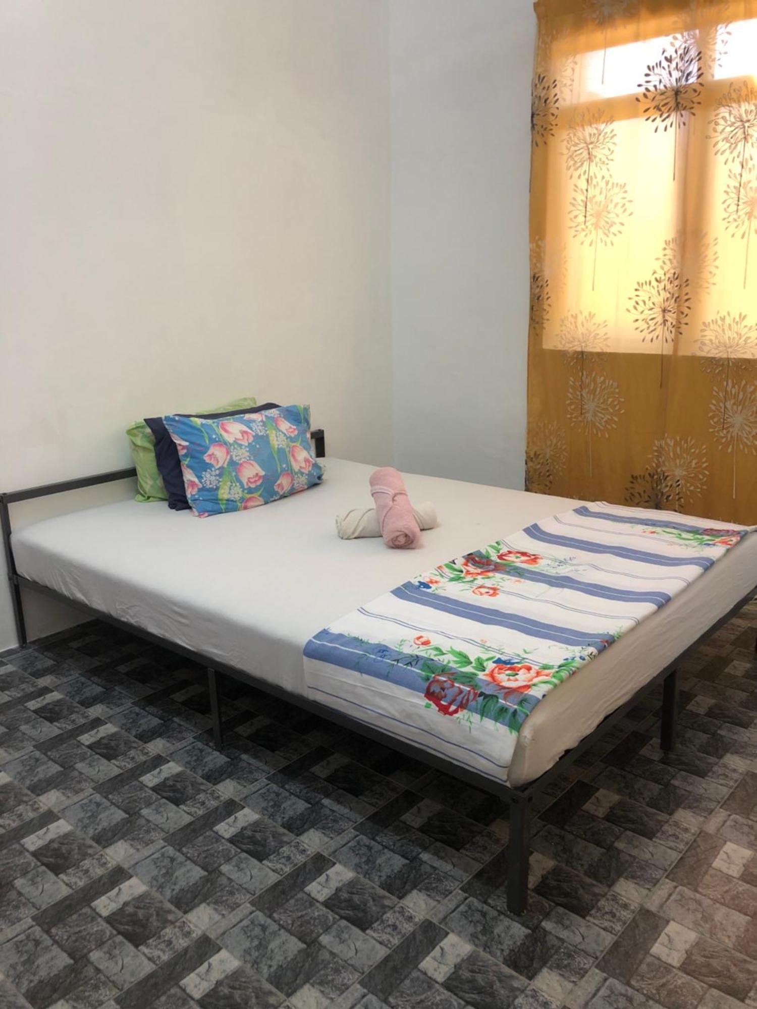 Homestay Idaman B B With 2 Room Aircond 2 Quen Bed And Not Sharing Room -Privacy Куала Теренгану Екстериор снимка