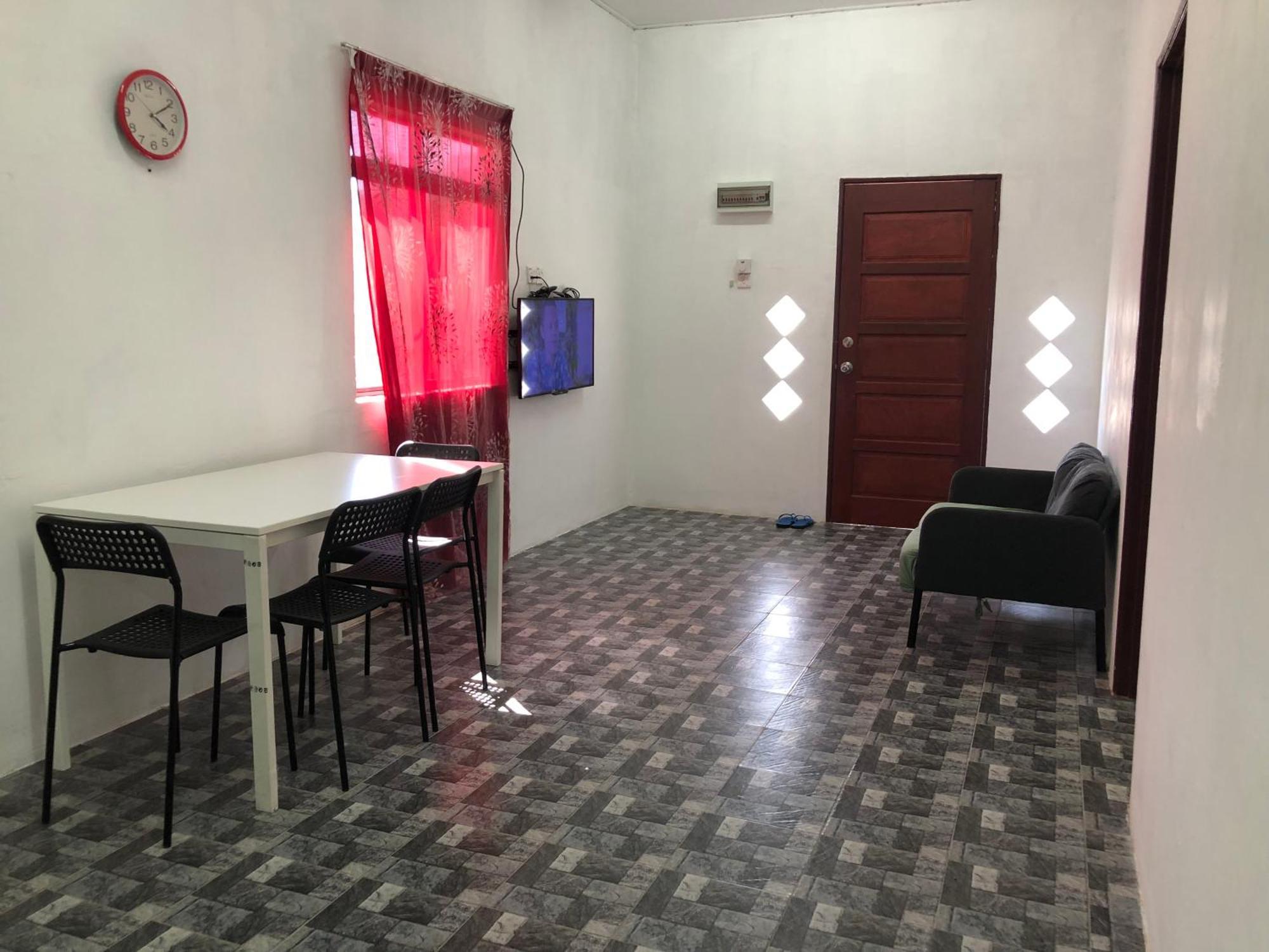 Homestay Idaman B B With 2 Room Aircond 2 Quen Bed And Not Sharing Room -Privacy Куала Теренгану Екстериор снимка
